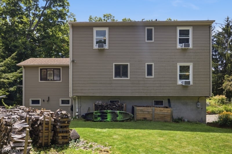 26 Lake Shore Rd W