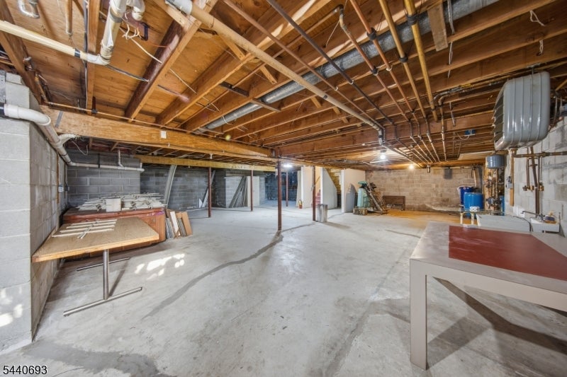 130 Pond School Rd