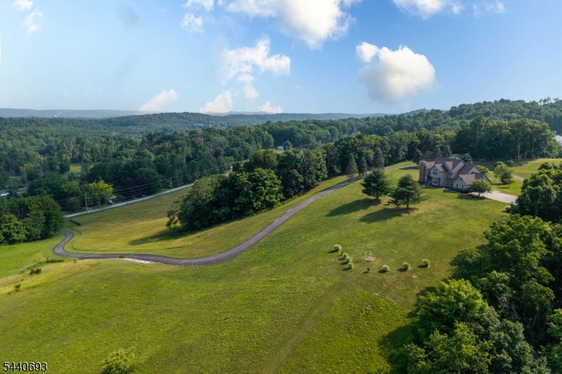 130 Pond School Rd
