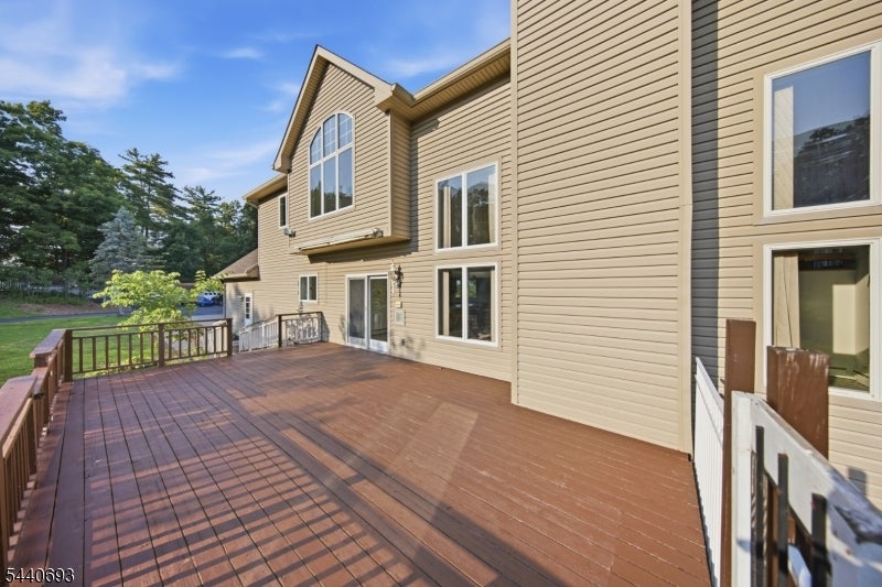 130 Pond School Rd