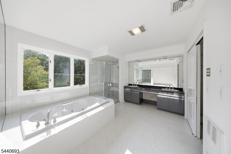 130 Pond School Rd