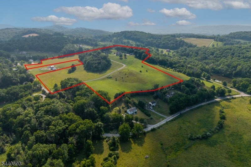 130 Pond School Rd