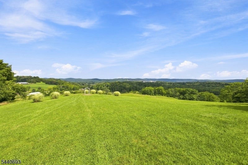 130 Pond School Rd