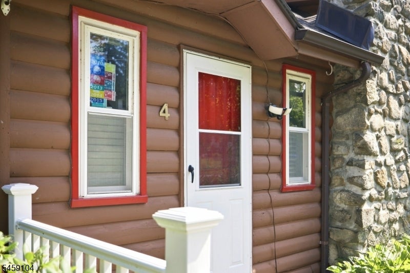 4 Cohocton Rd