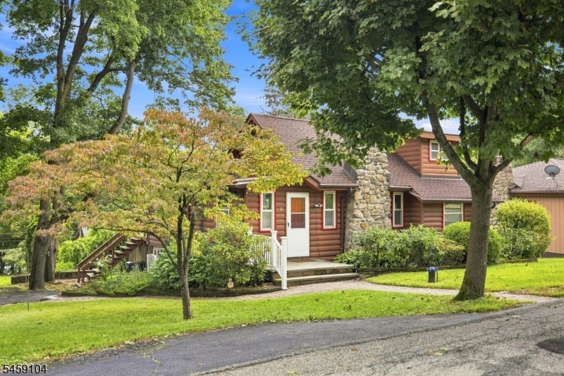 4 Cohocton Rd