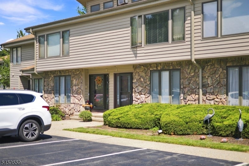 54 Cheyenne Rd