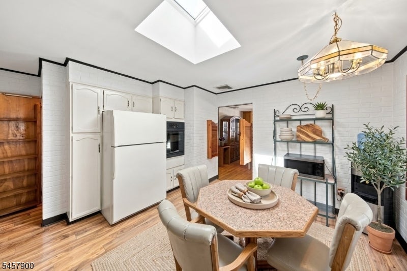 25 Sachem Rd