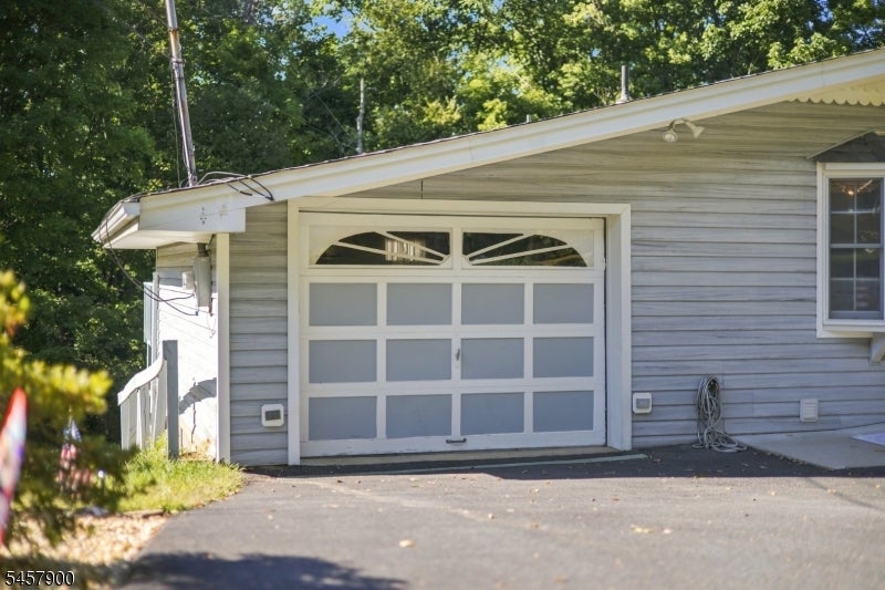 25 Sachem Rd