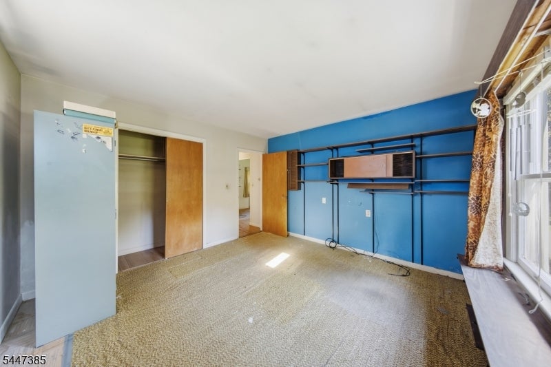 205 Glen Rd