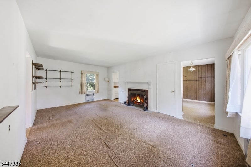 205 Glen Rd