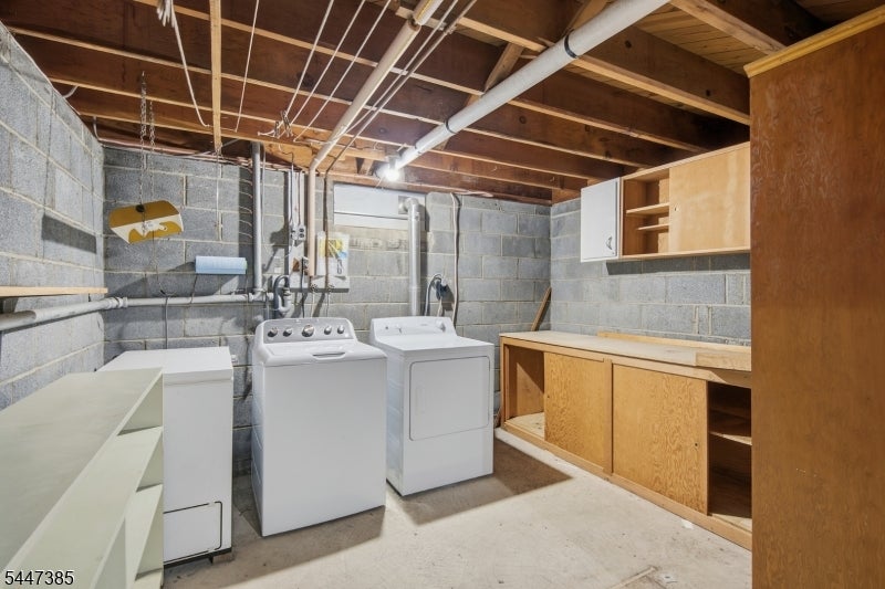205 Glen Rd