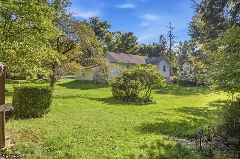 205 Glen Rd