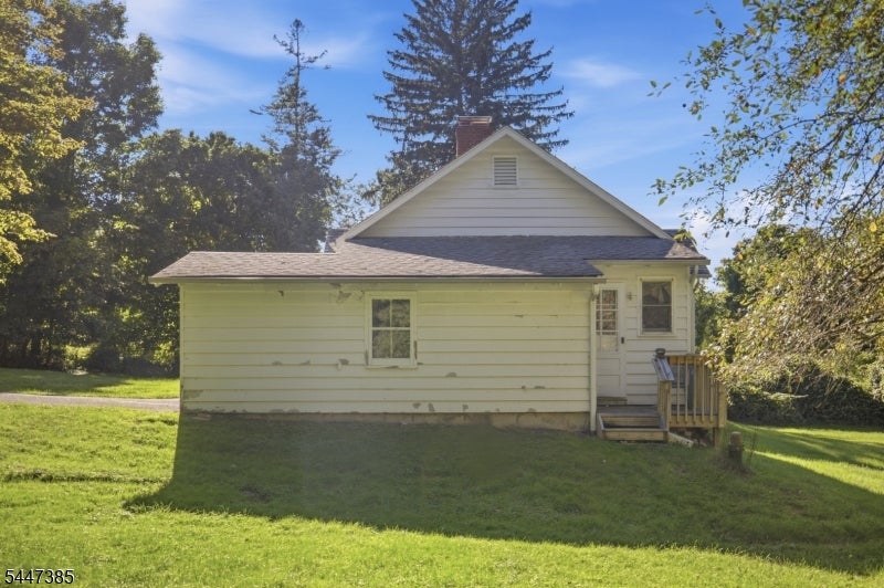 205 Glen Rd