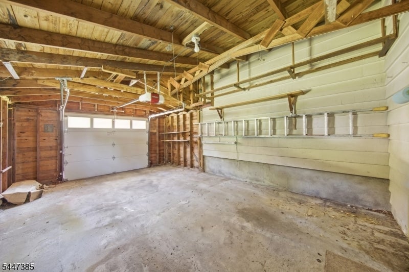 205 Glen Rd