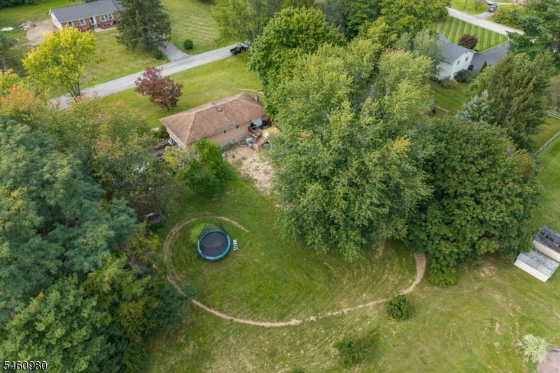 8 Upper Hill Rd