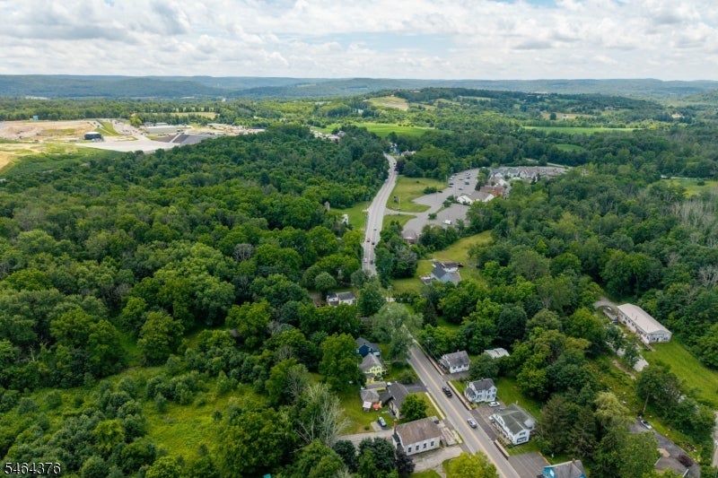 94 Route 15 1