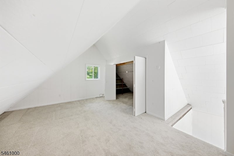 7 Winding Hill Rd