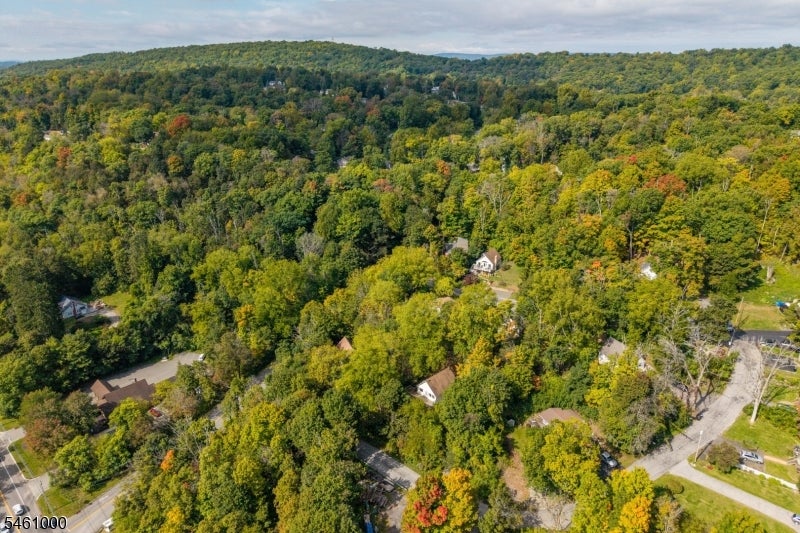 7 Winding Hill Rd