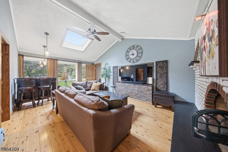 161 Pequest Rd