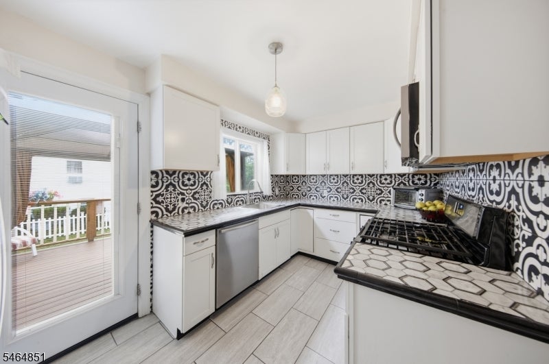 15 Spruce Pl