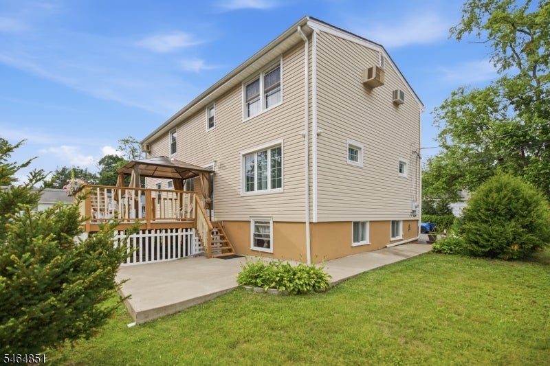 15 Spruce Pl