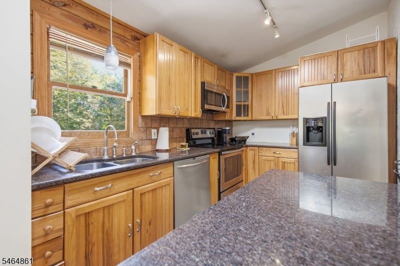 67 Seneca Lake Rd