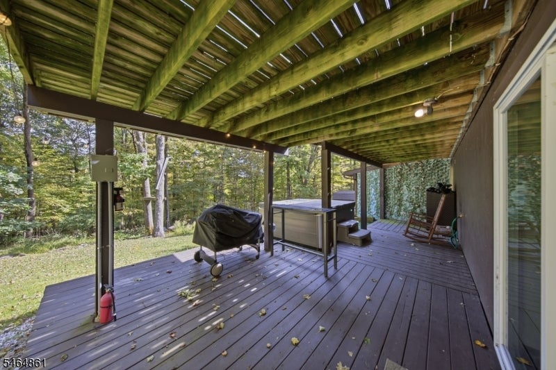 67 Seneca Lake Rd