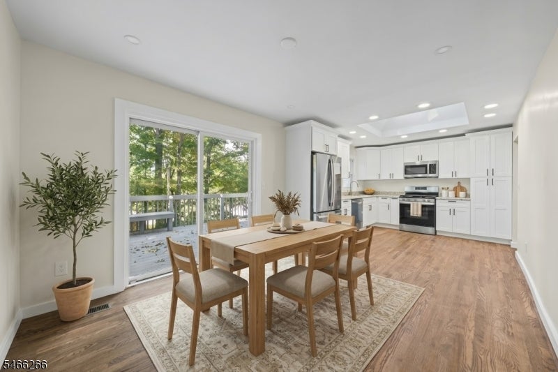 11 Colby Dr