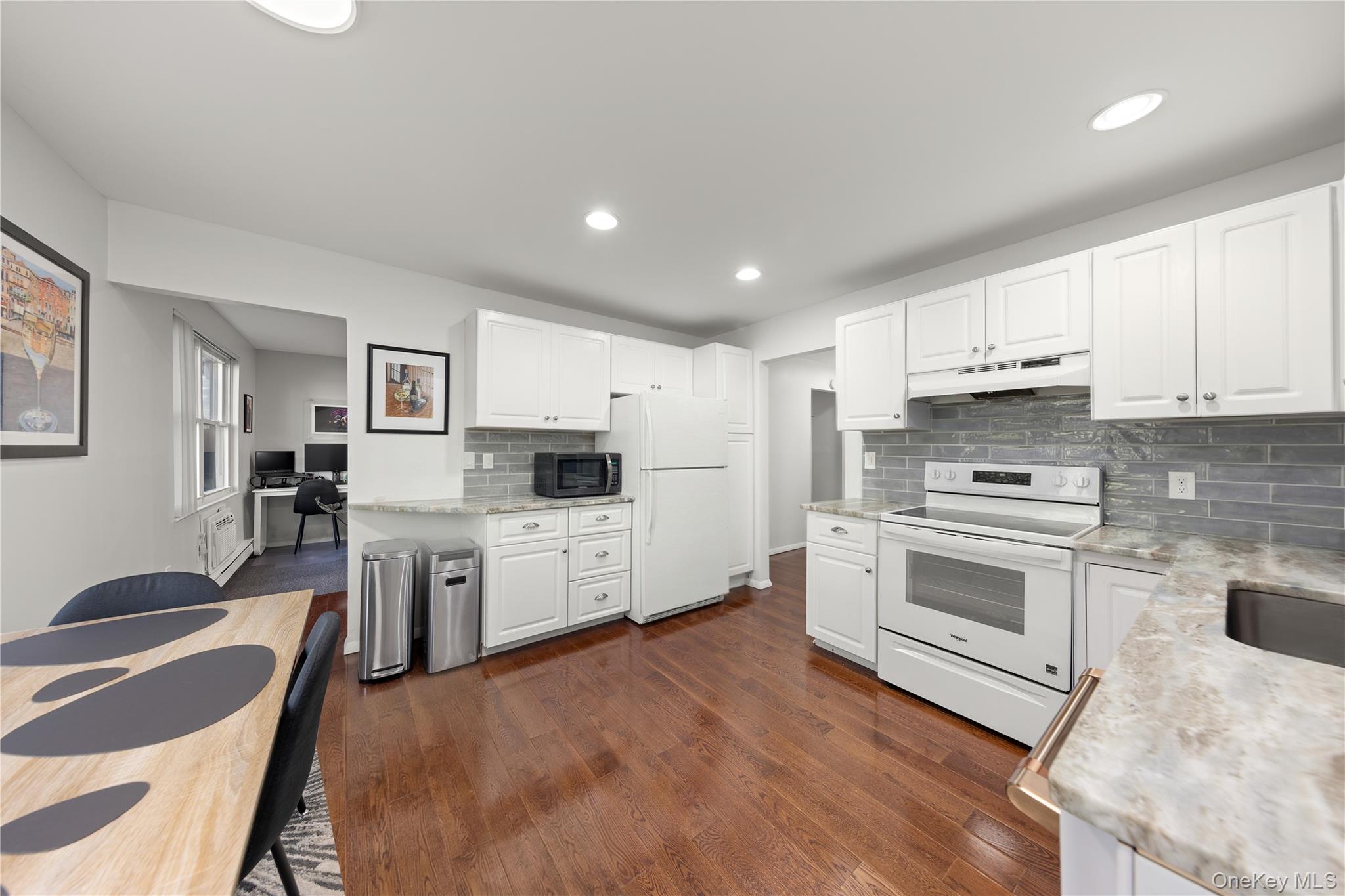 765 Sierra Vista Lane