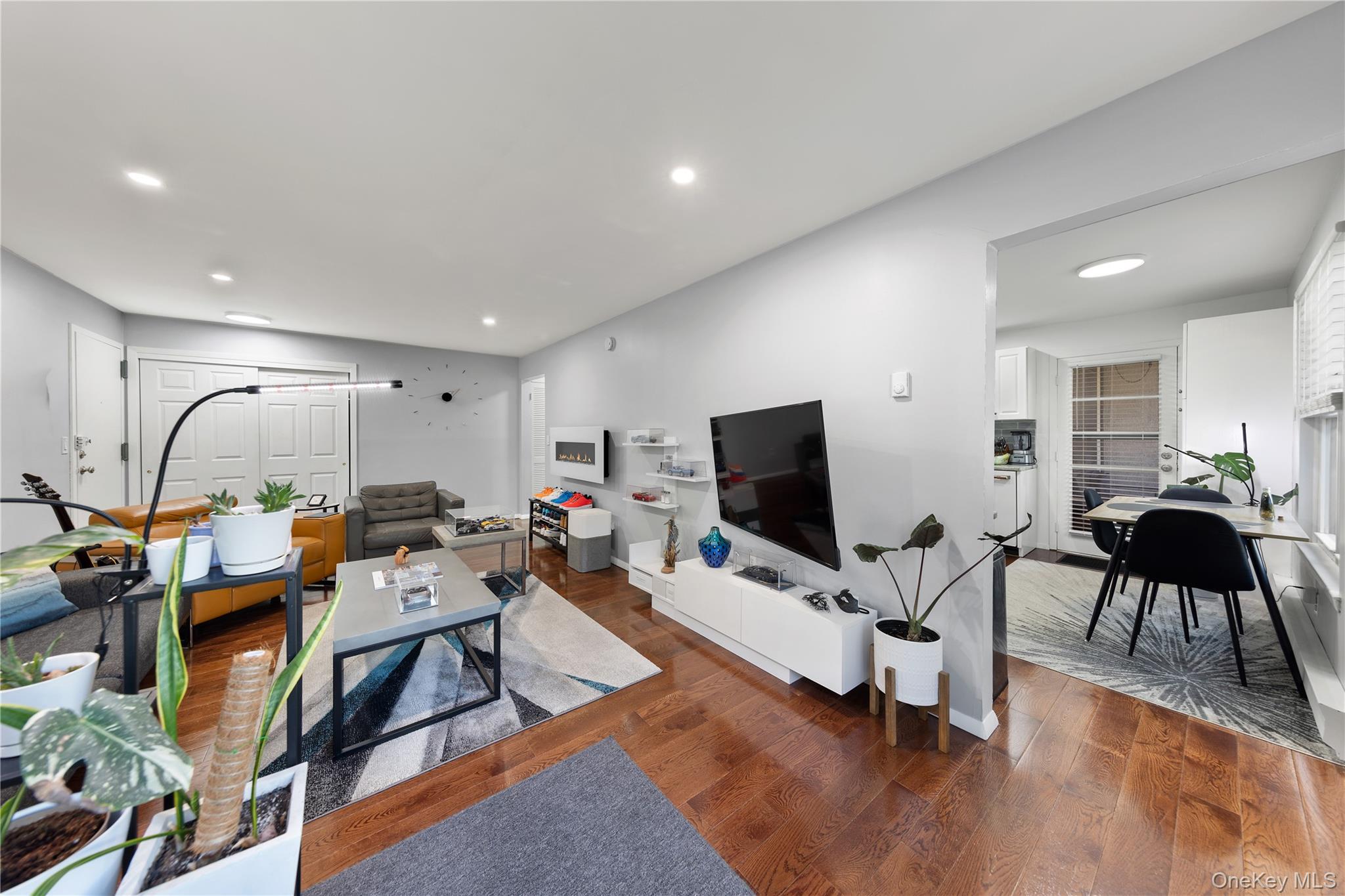 765 Sierra Vista Lane