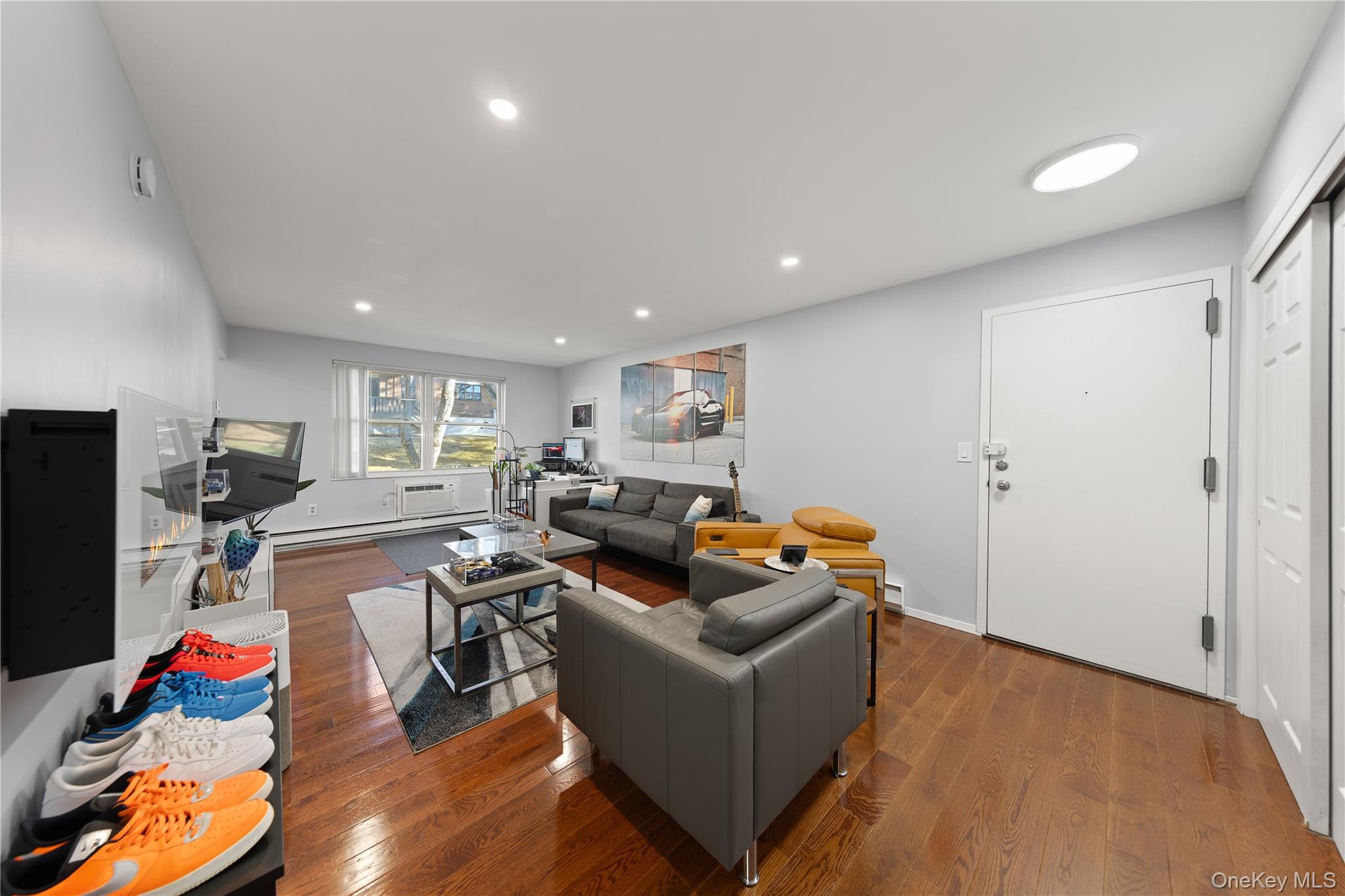 765 Sierra Vista Lane