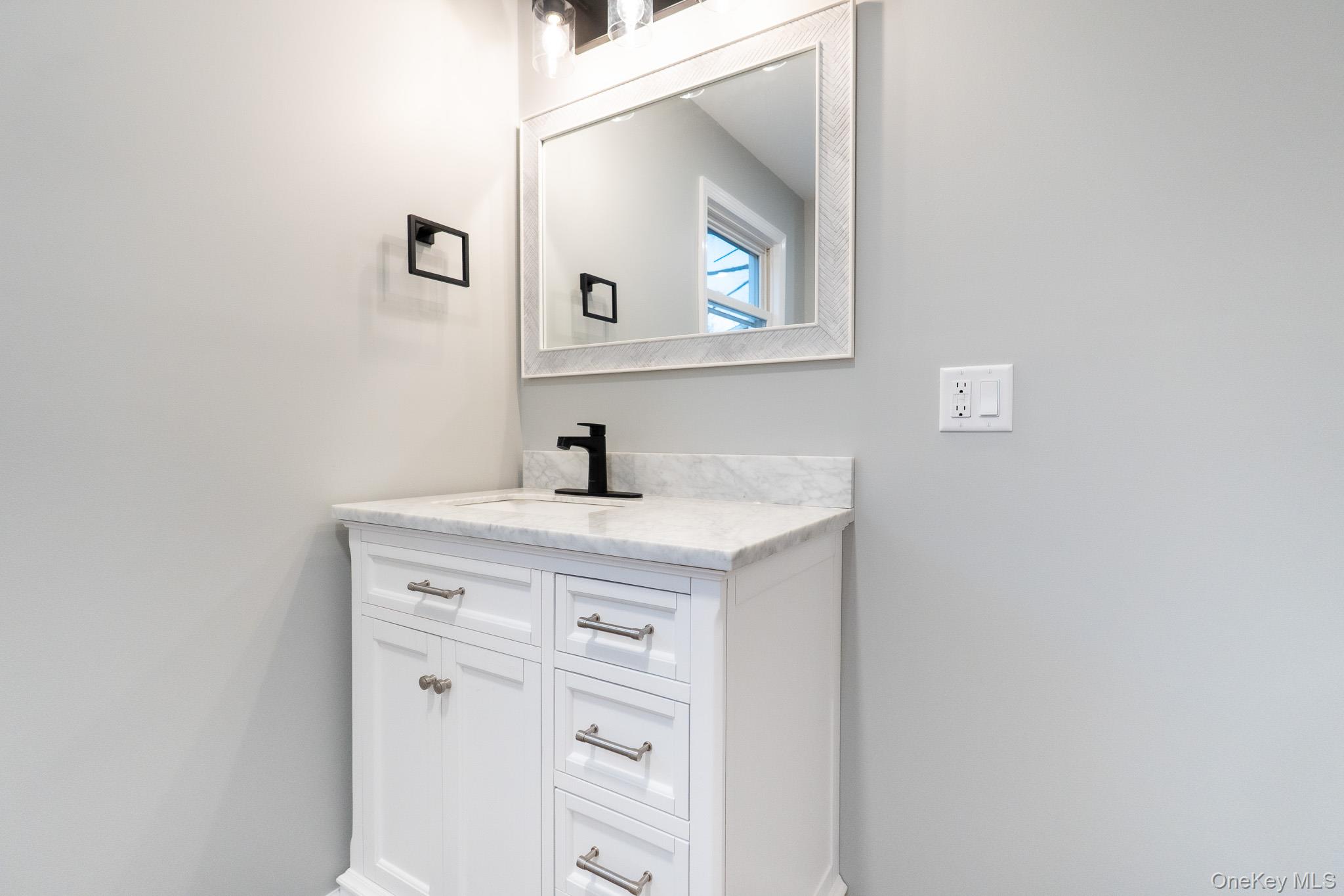 220 Walsh Avenue Unit: 2