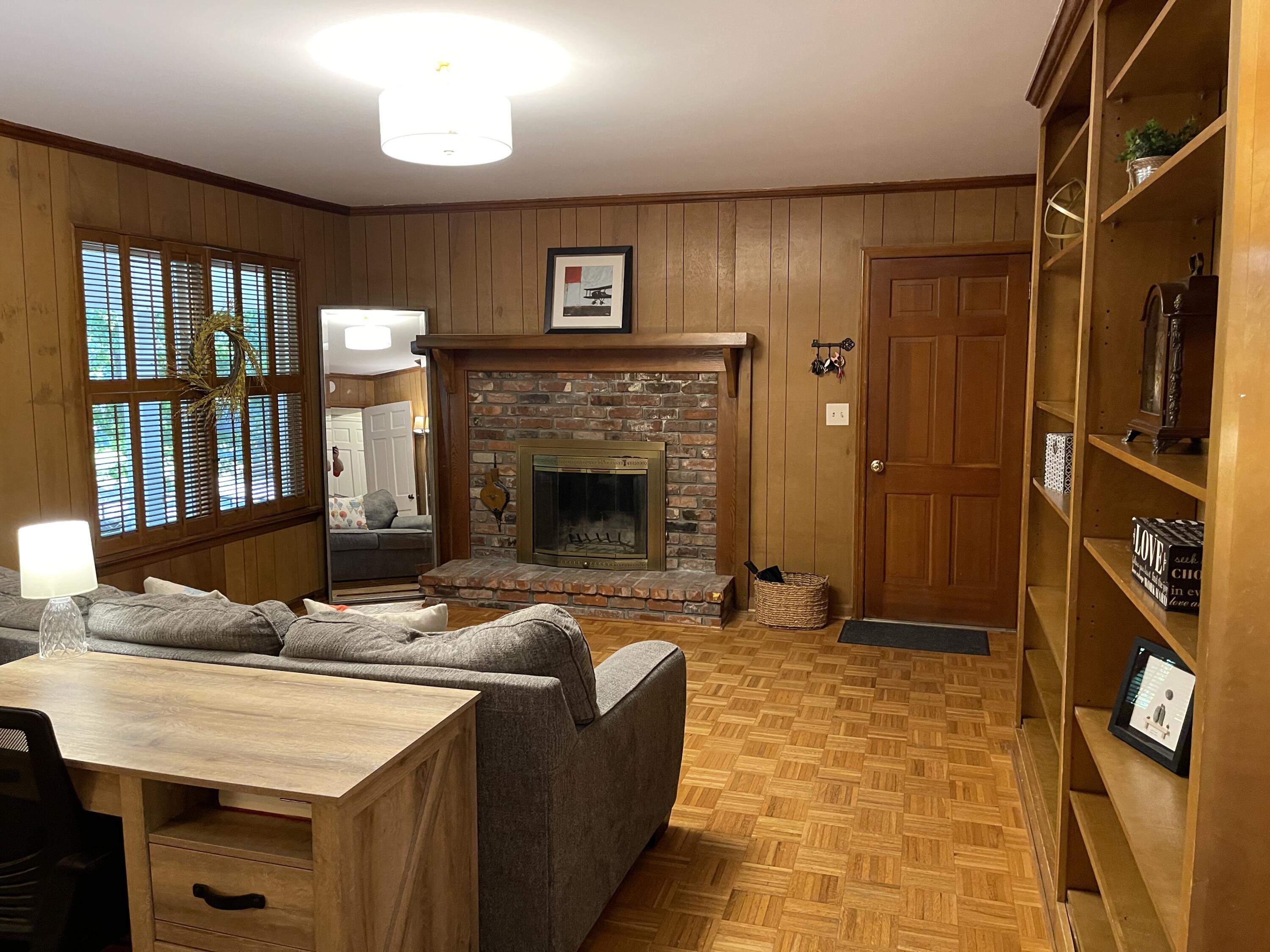 106 Stratford Way