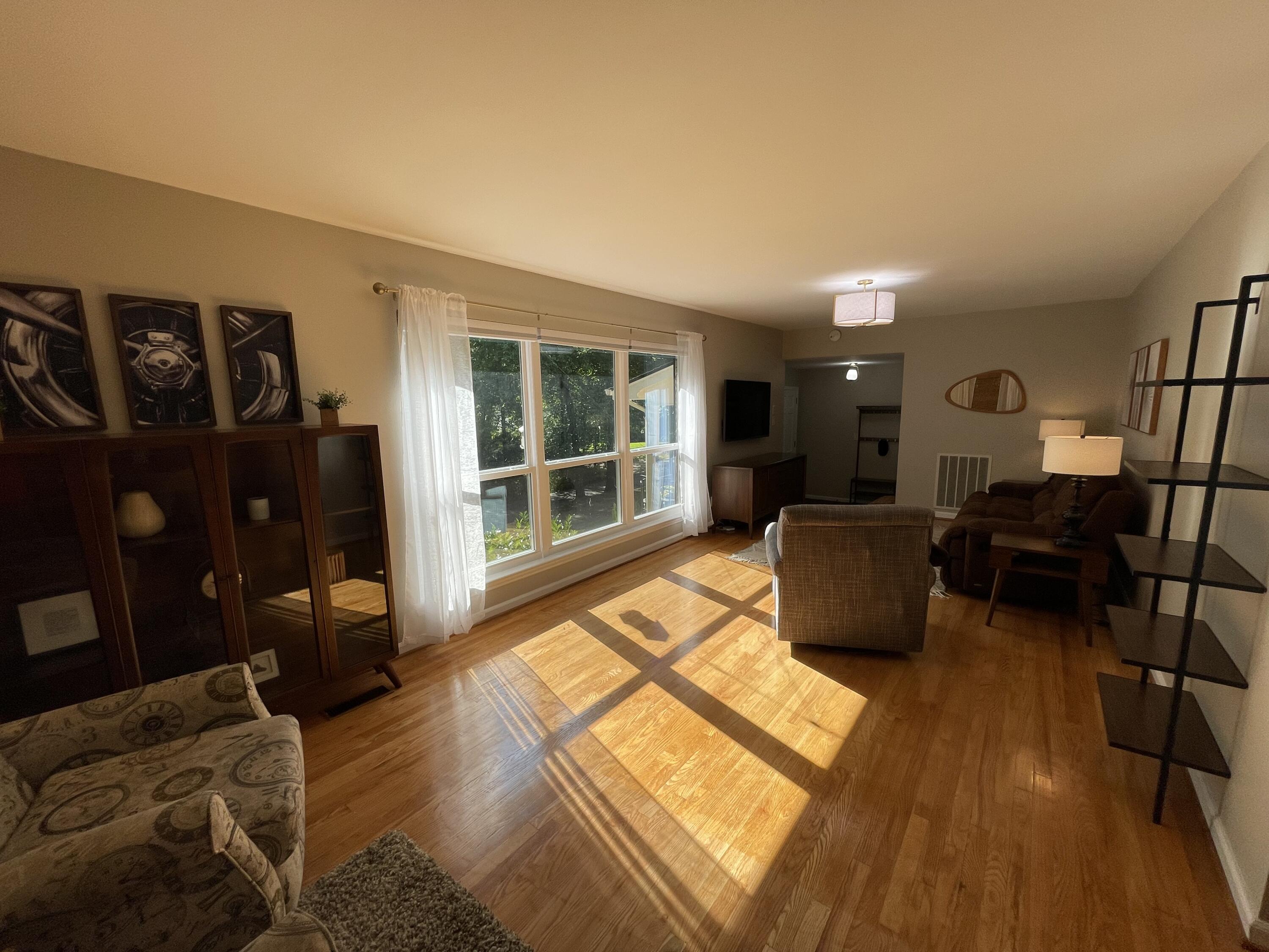 106 Stratford Way