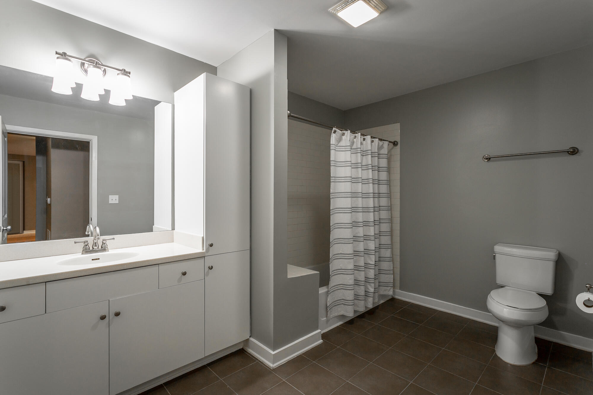 200 Manufacturers Road, Apt 418