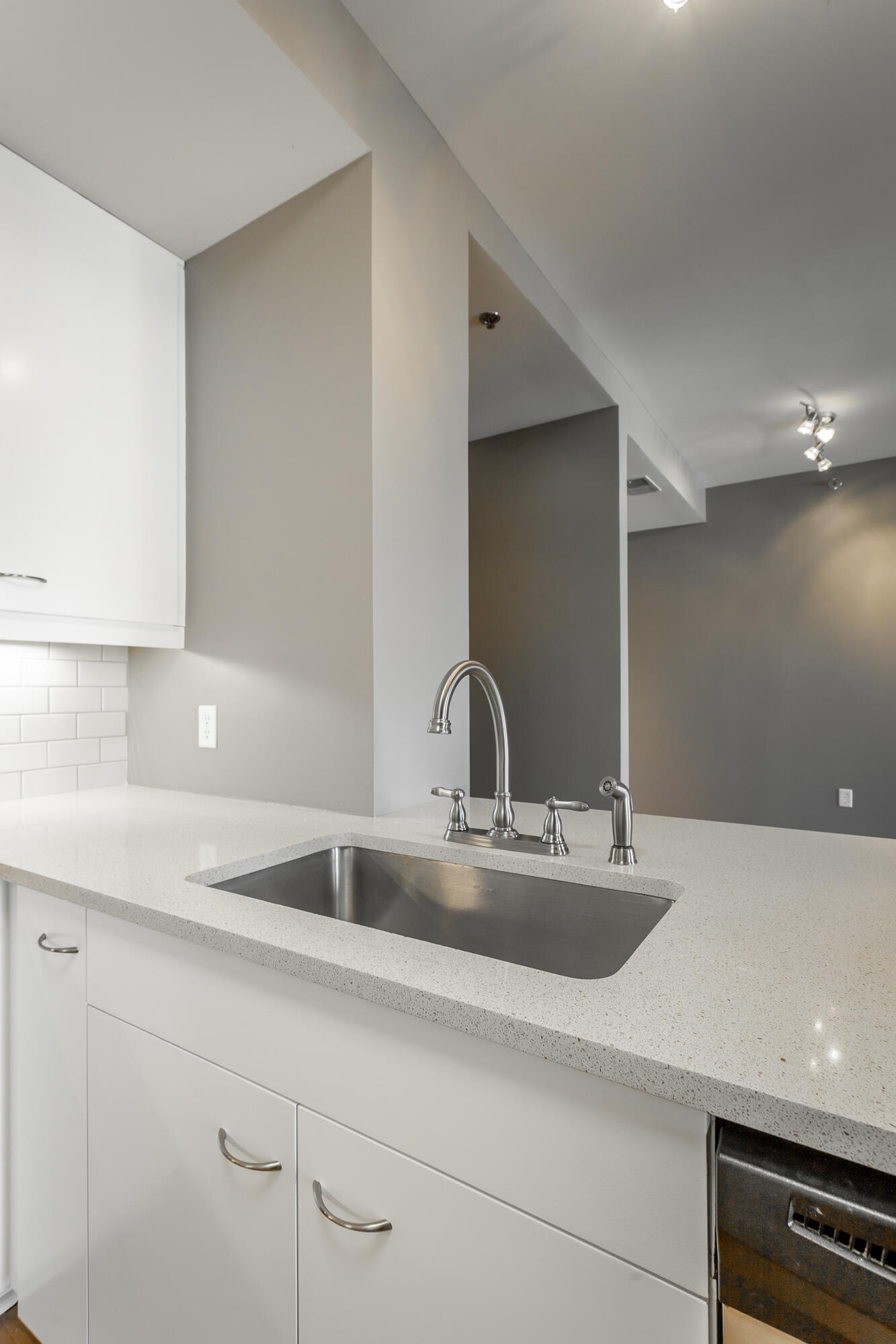 200 Manufacturers Road, Apt 418