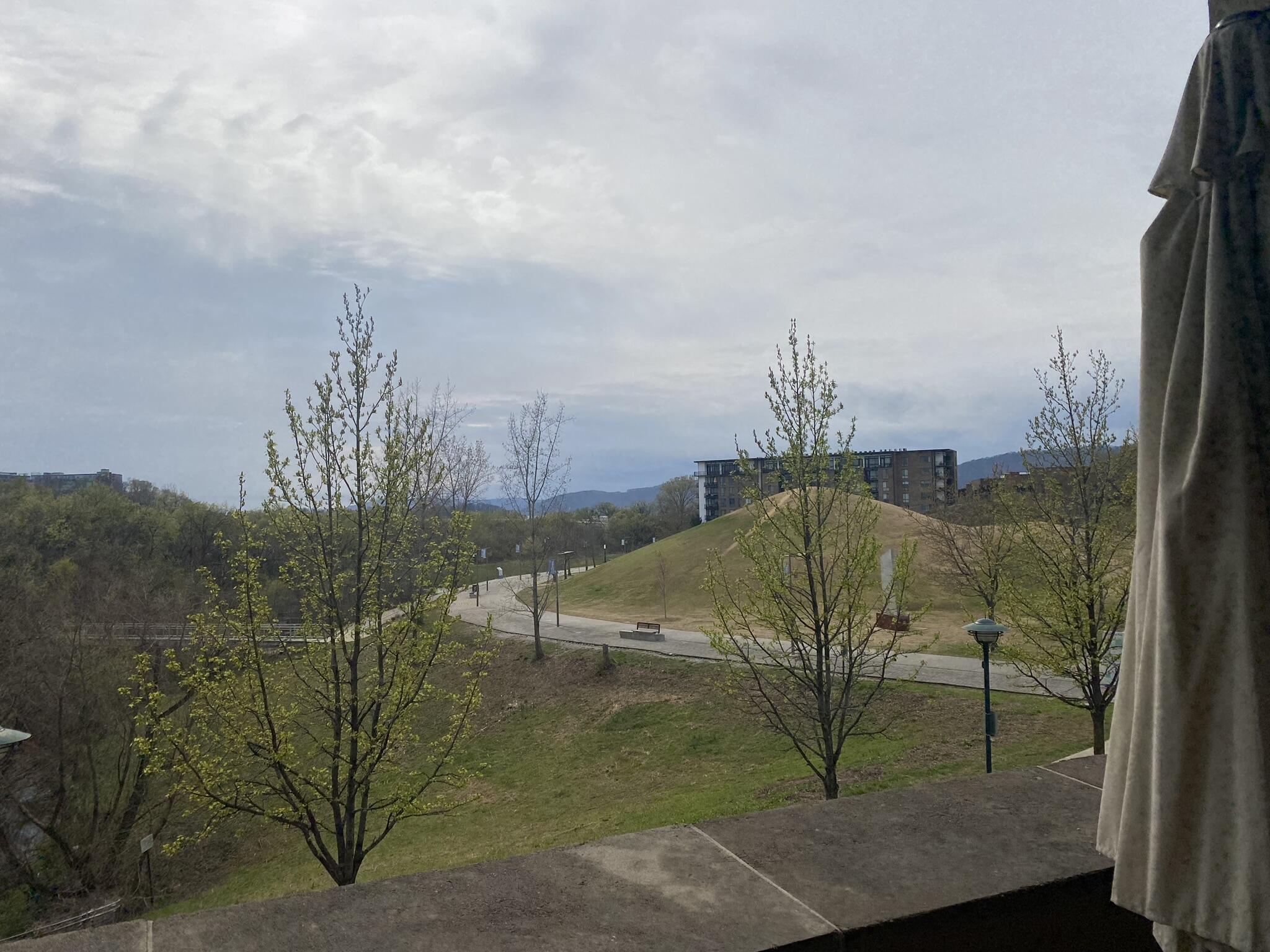 4 Cherokee Boulevard, Apt 221