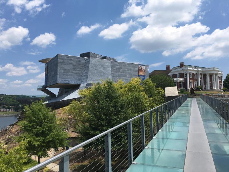 4 Cherokee Boulevard, Apt 221