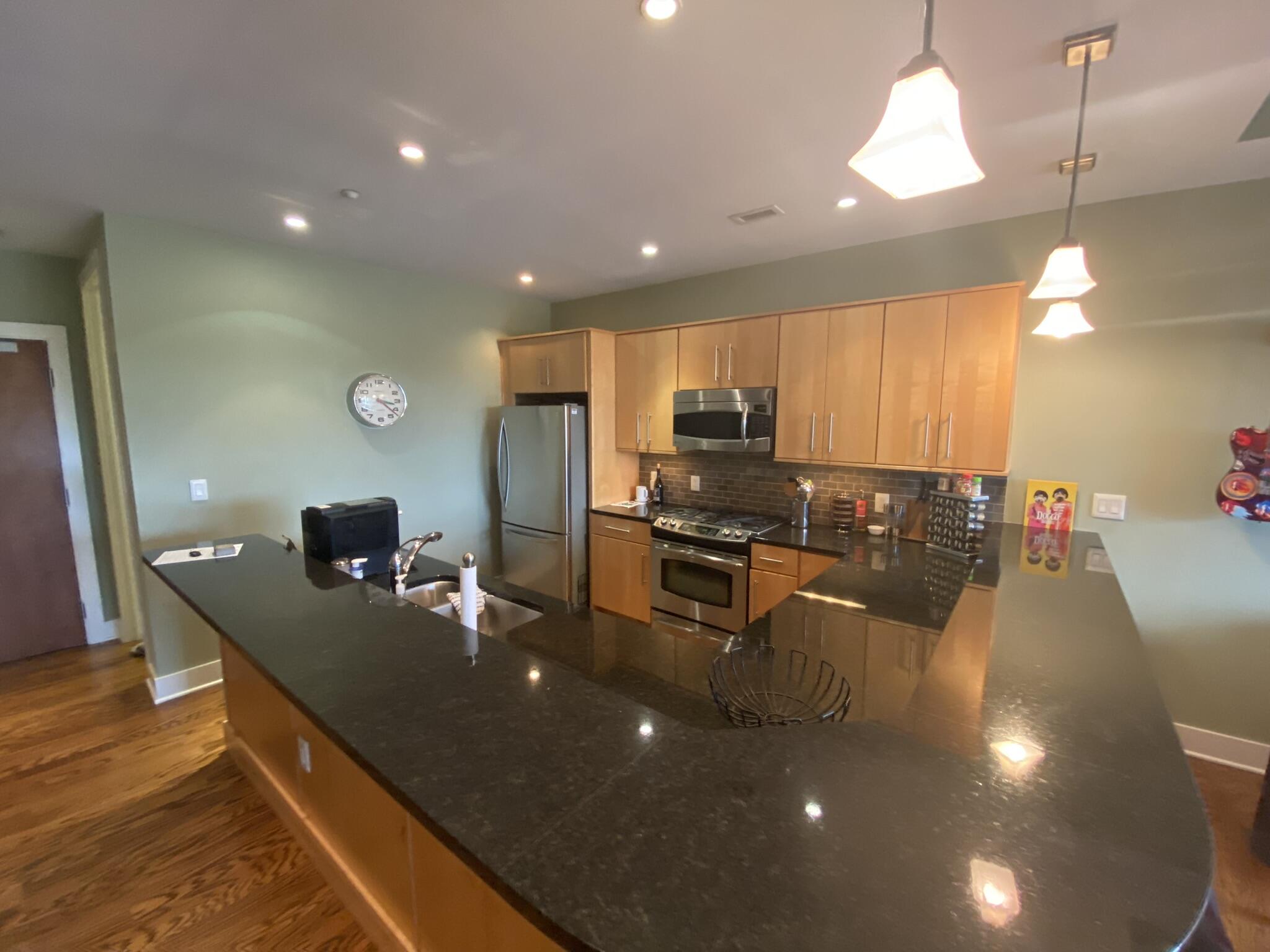 4 Cherokee Boulevard, Apt 221