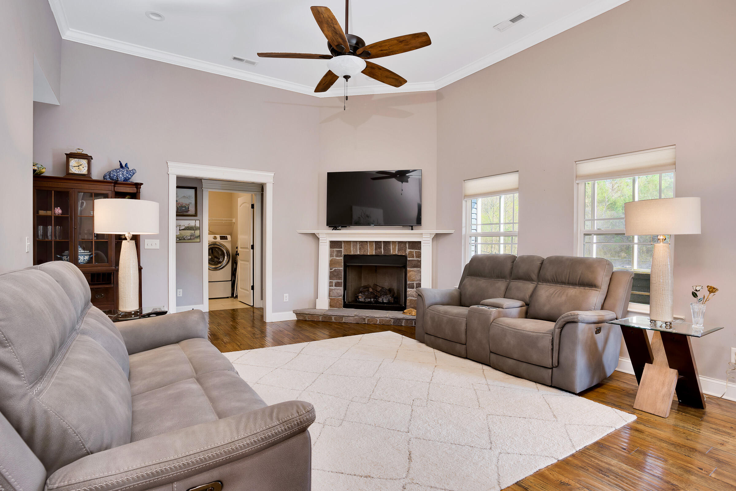 53 Ginger Lake Drive, 3