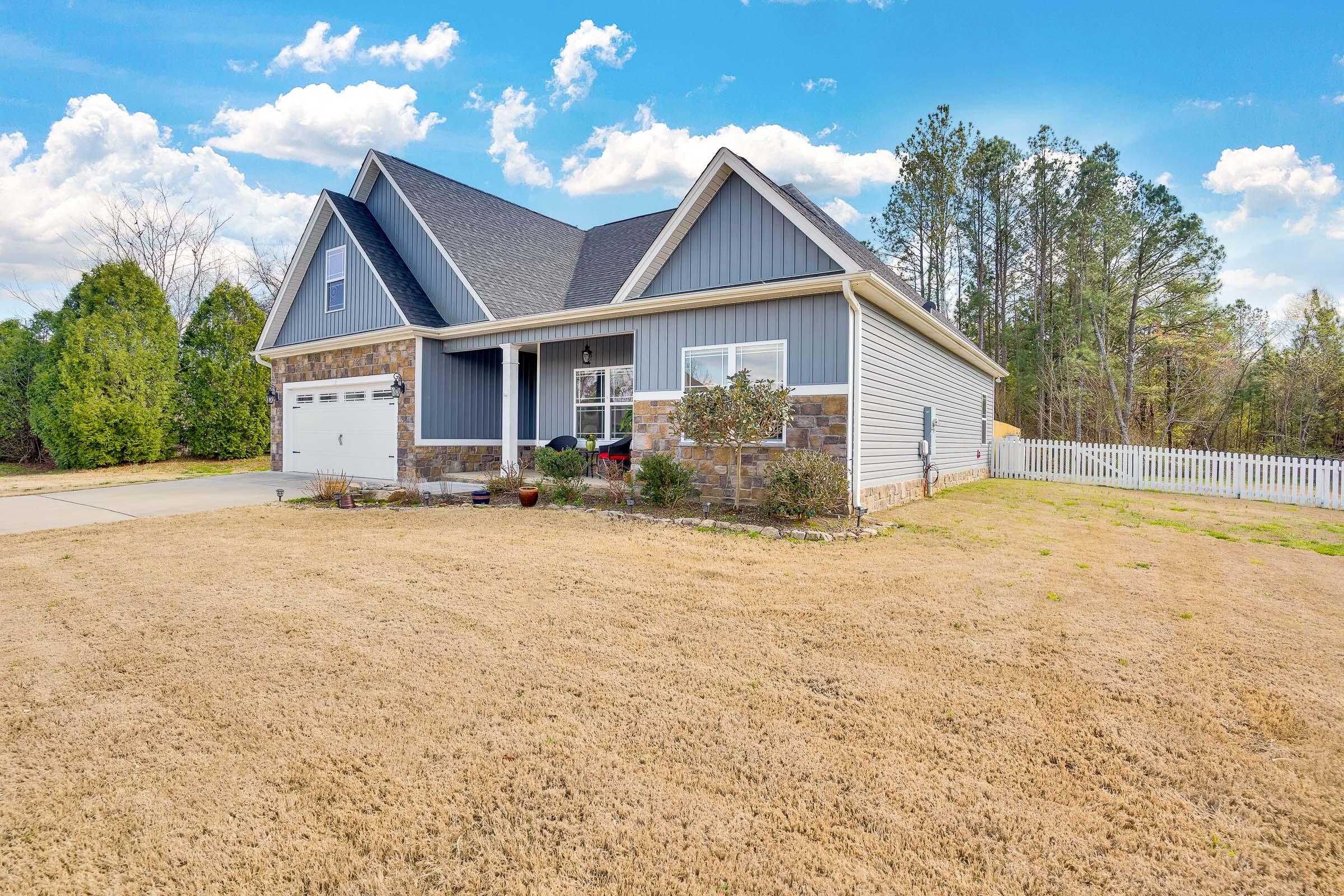 53 Ginger Lake Drive, 3