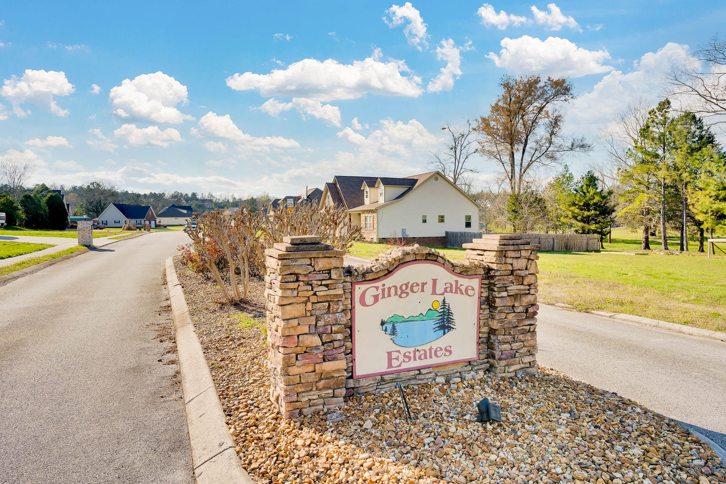 53 Ginger Lake Drive, 3