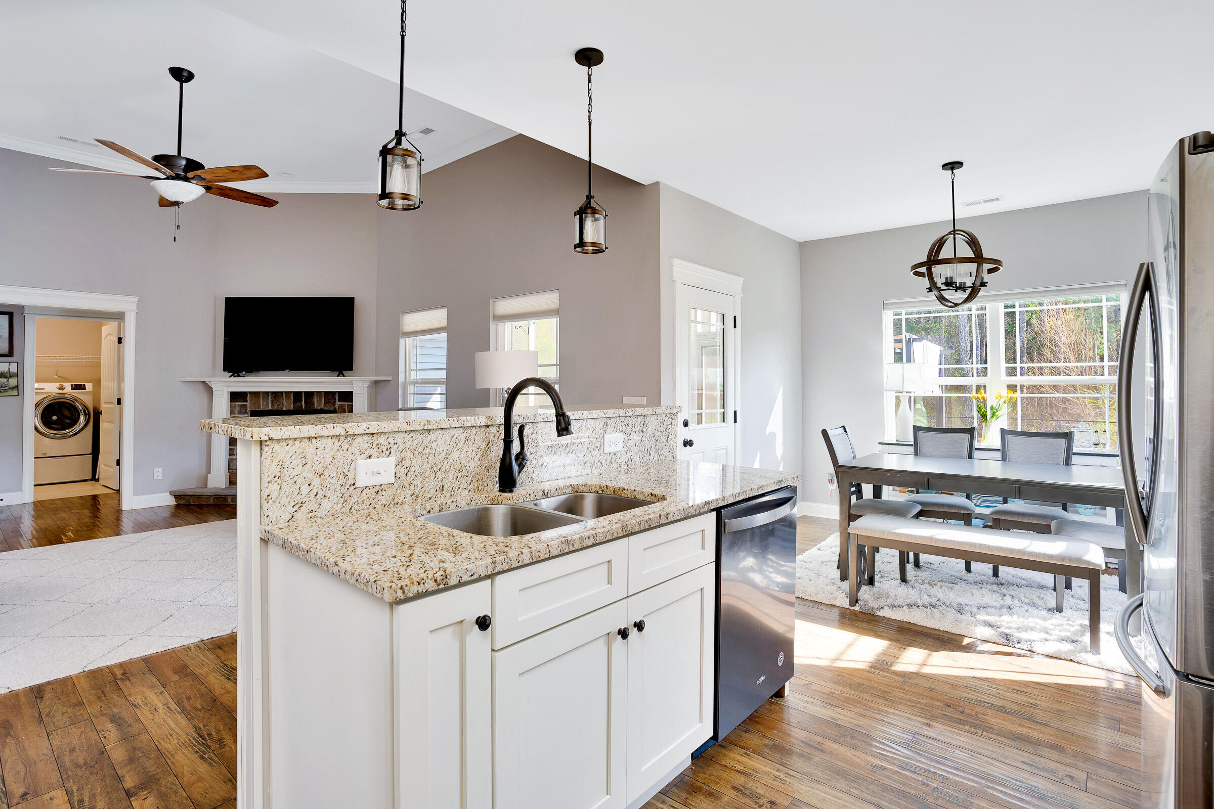 53 Ginger Lake Drive, 3