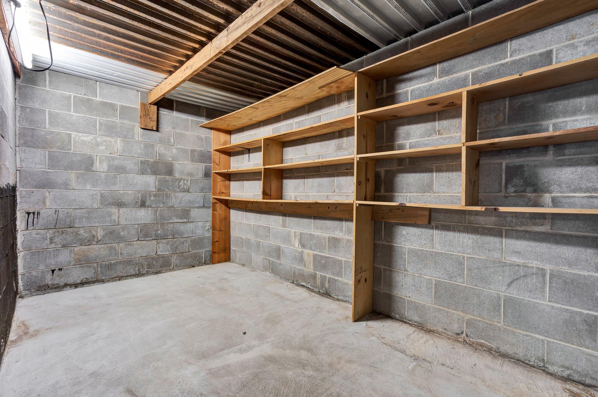 562 SE Brooklawn Trail