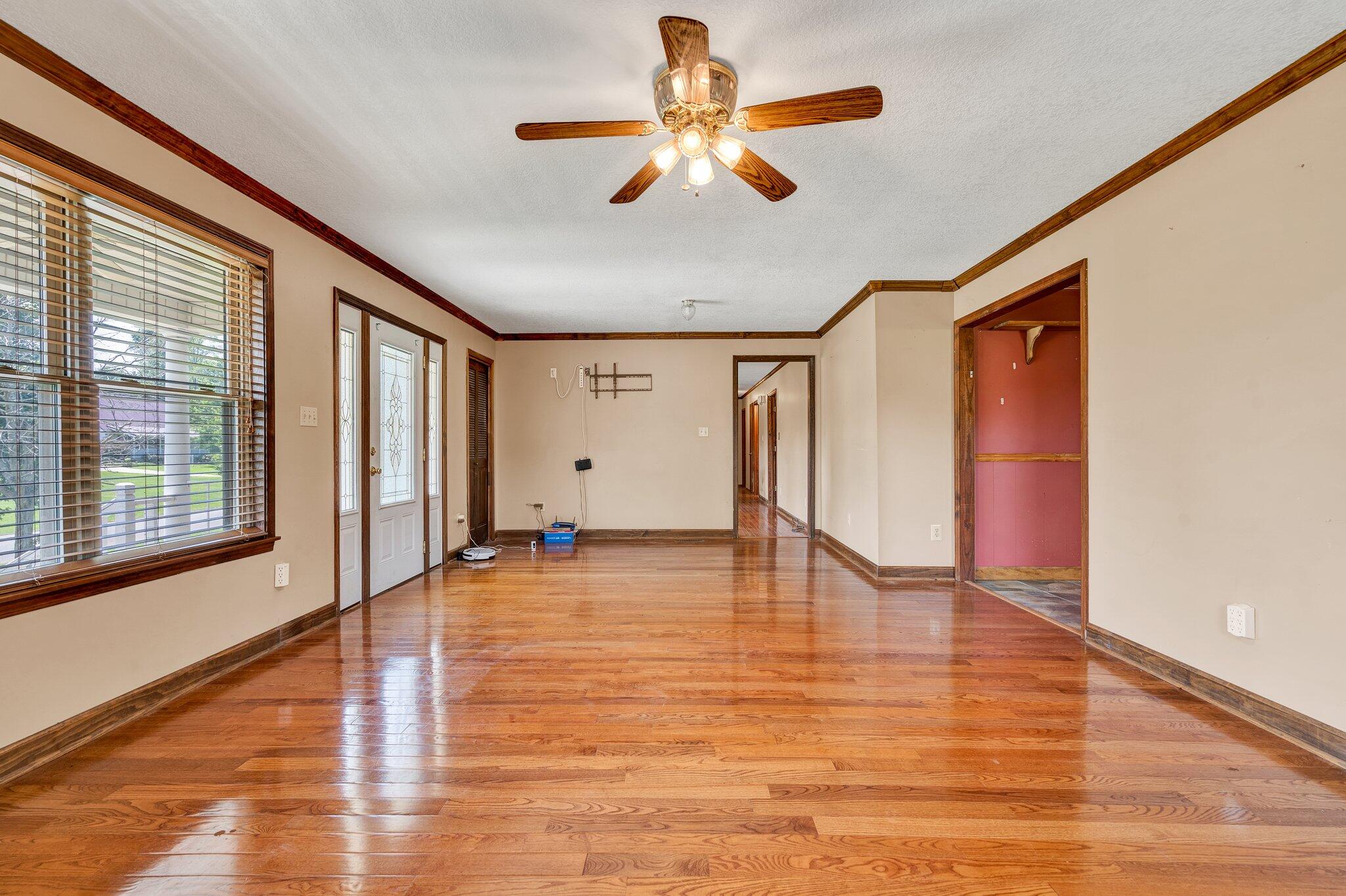 562 SE Brooklawn Trail