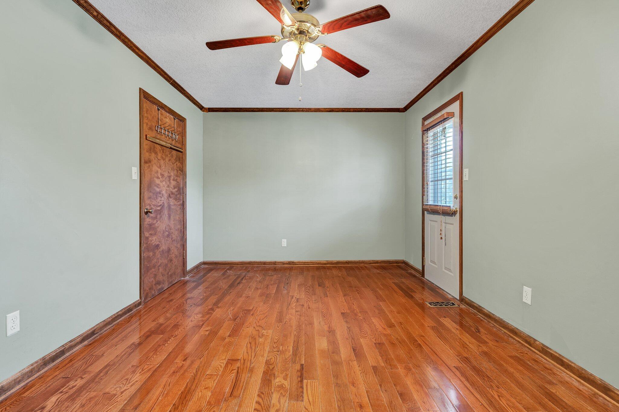 562 SE Brooklawn Trail