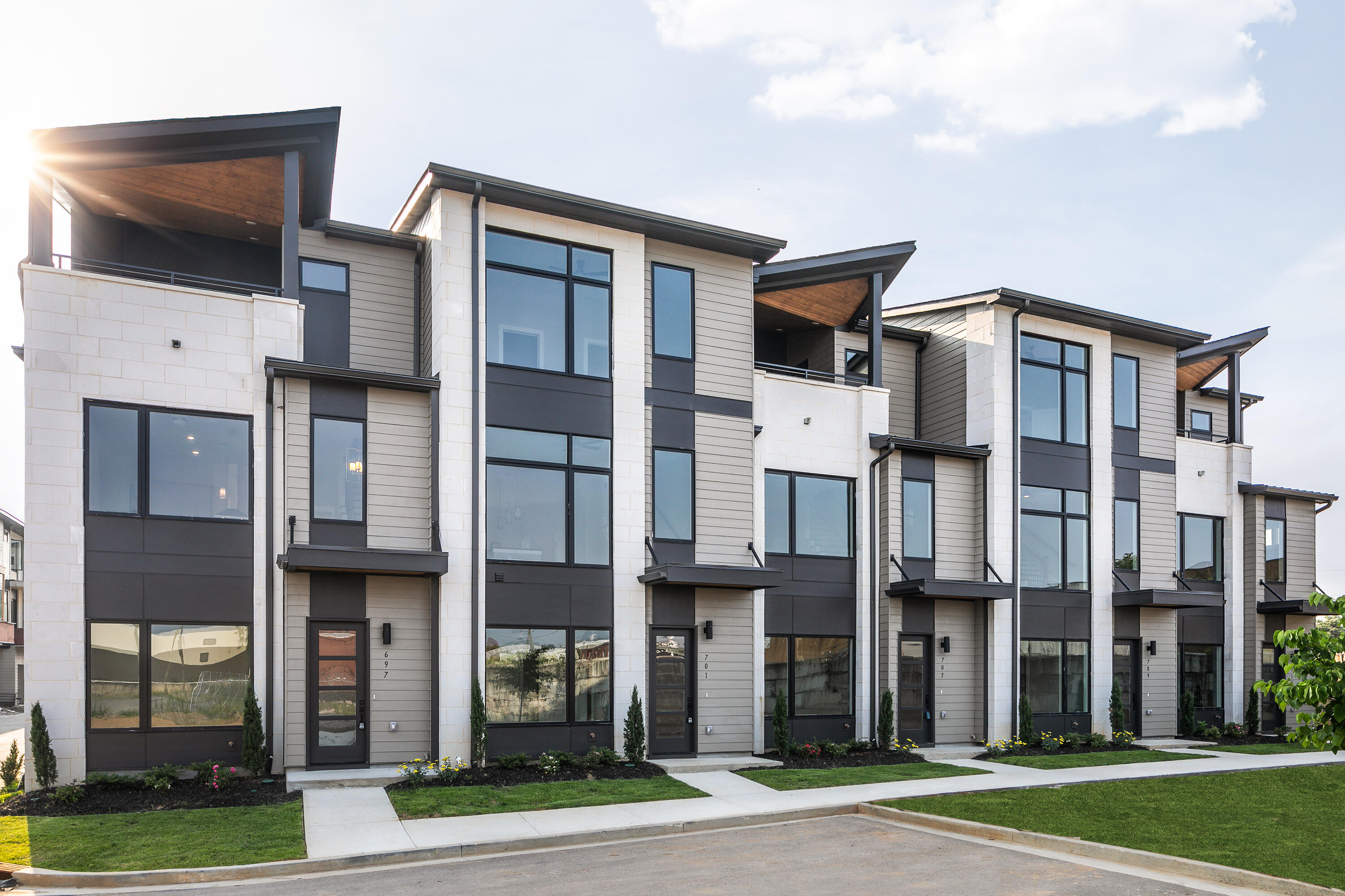 817 Burnside Place