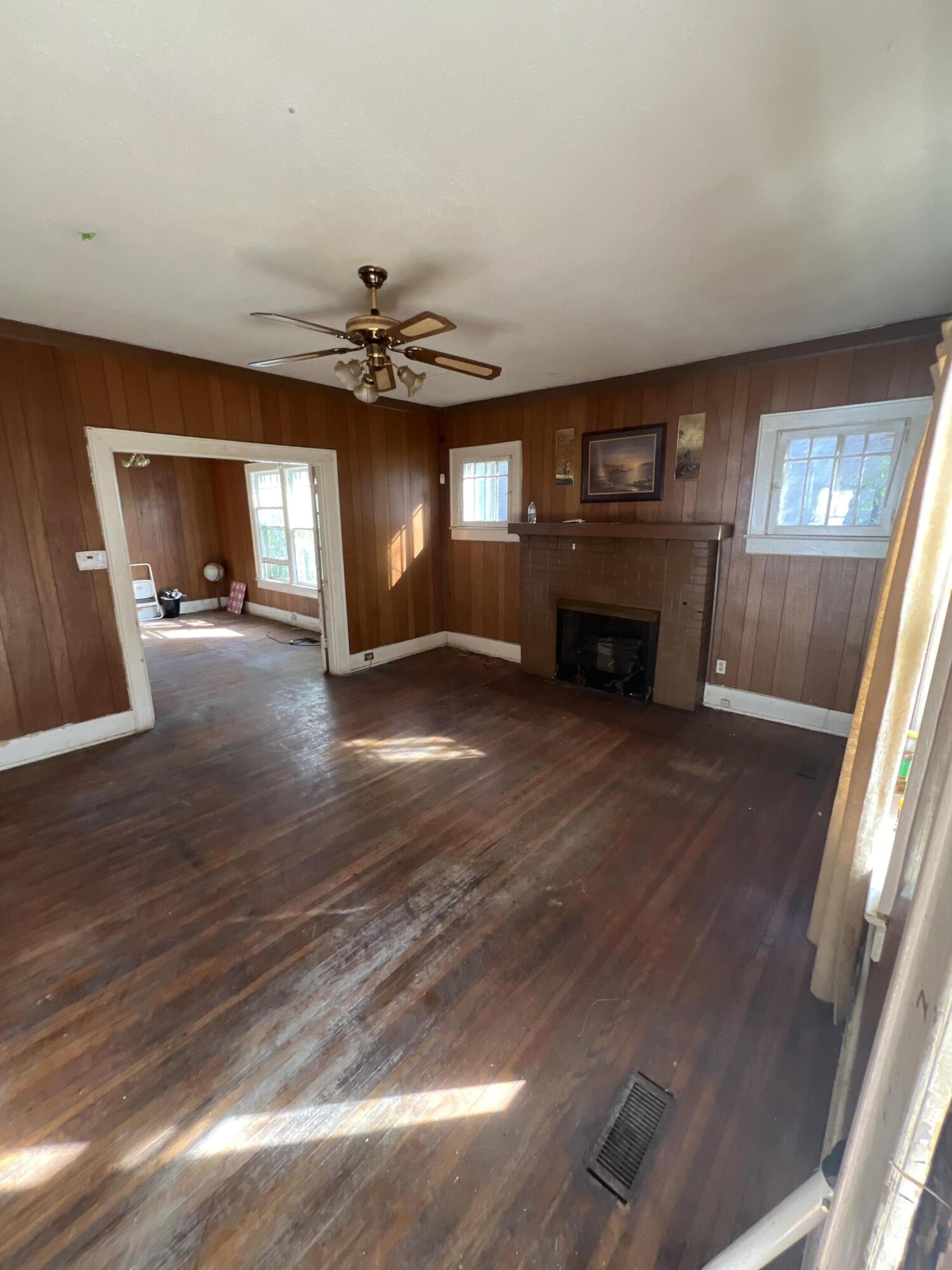 1007 Normal Ave
