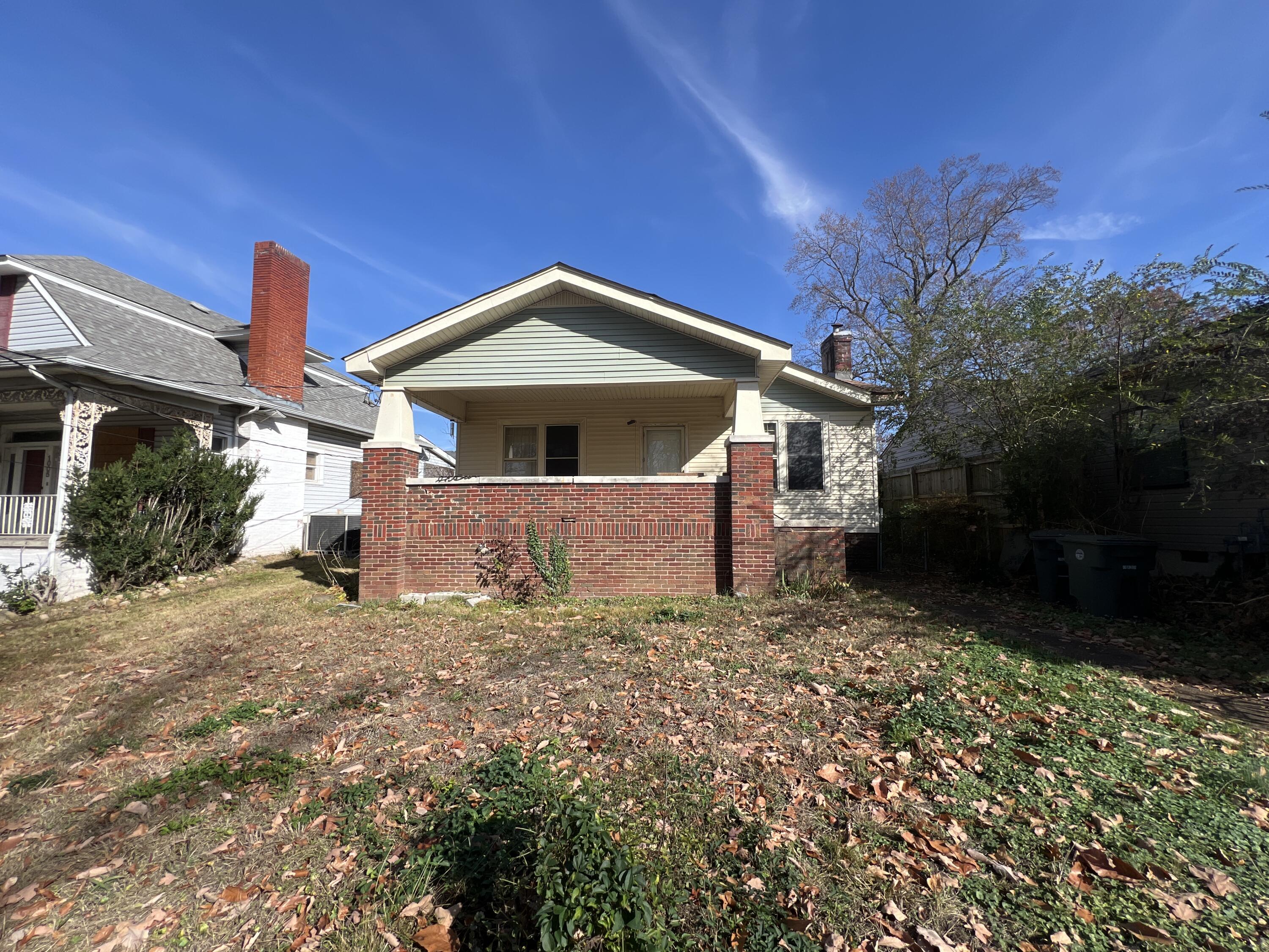 1007 Normal Ave