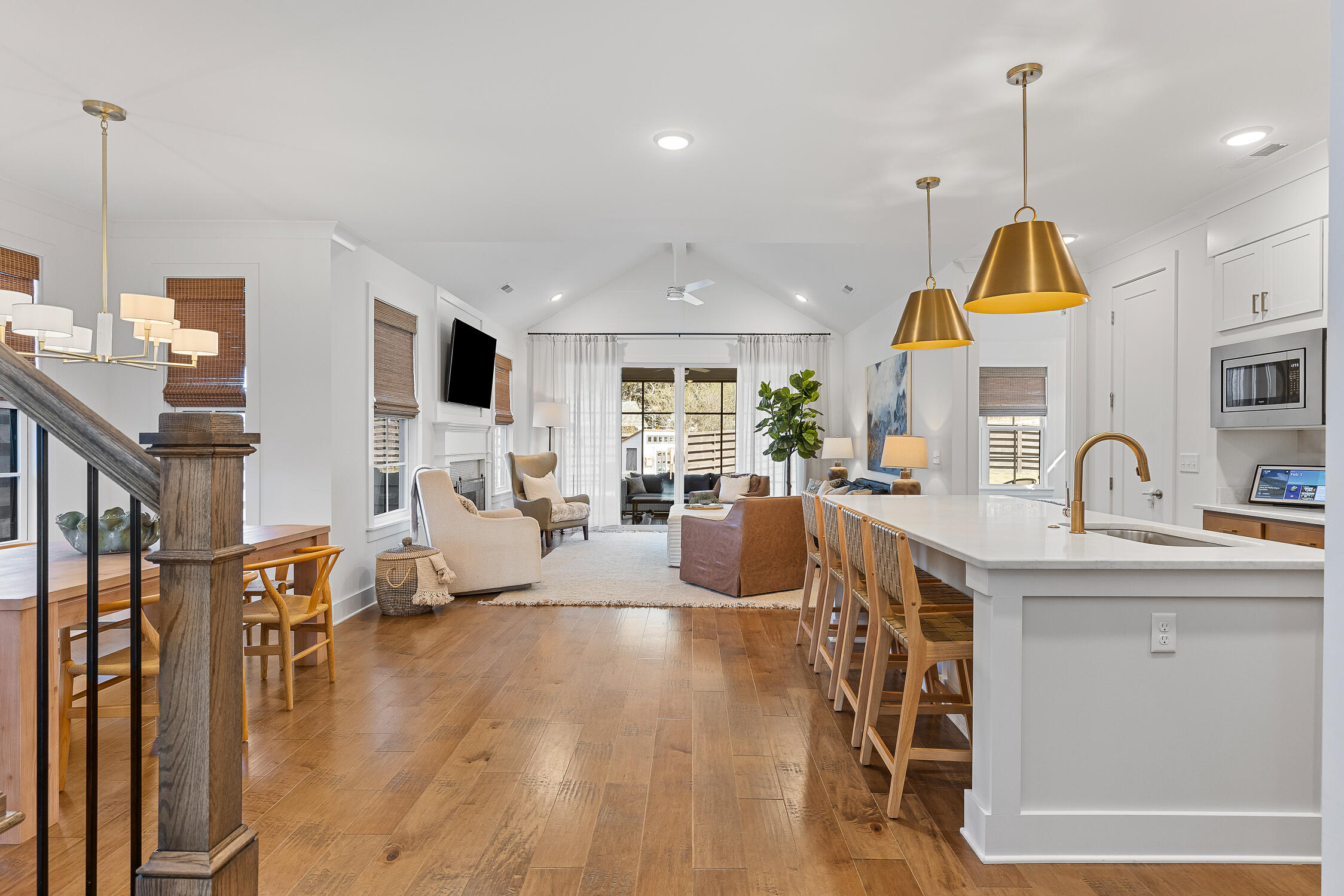 5743 Acadia Dr